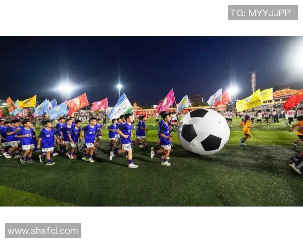 足球馆内激情四溢球迷齐聚共享精彩赛事与友谊时刻 足球馆内激情四溢球迷齐聚共享精彩赛事与友谊时刻