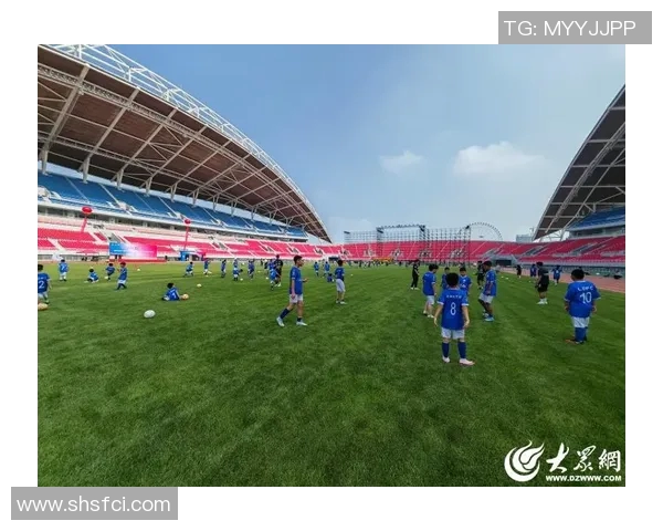 足球比赛结果500精彩回顾与分析助您掌握赛事动态与未来走势 足球比赛结果500精彩回顾与分析助您掌握赛事动态与未来走势