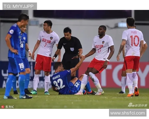 权健与杰志激战正酣足球盛宴引发球迷热情高涨